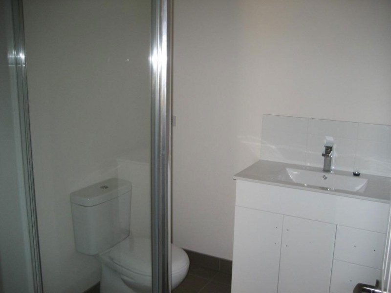 2/2 Hamilton Court, Lalor VIC 3075