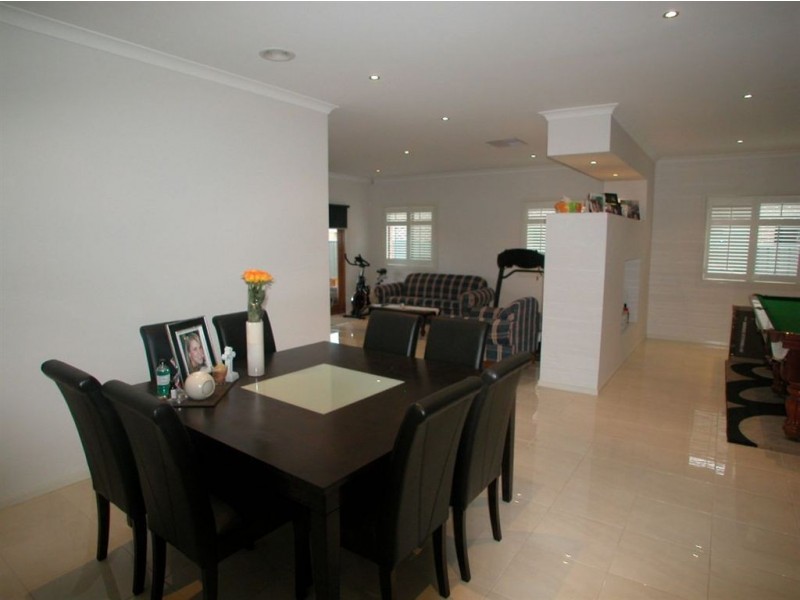 90 Hawkstowe Parade, South Morang VIC 3752