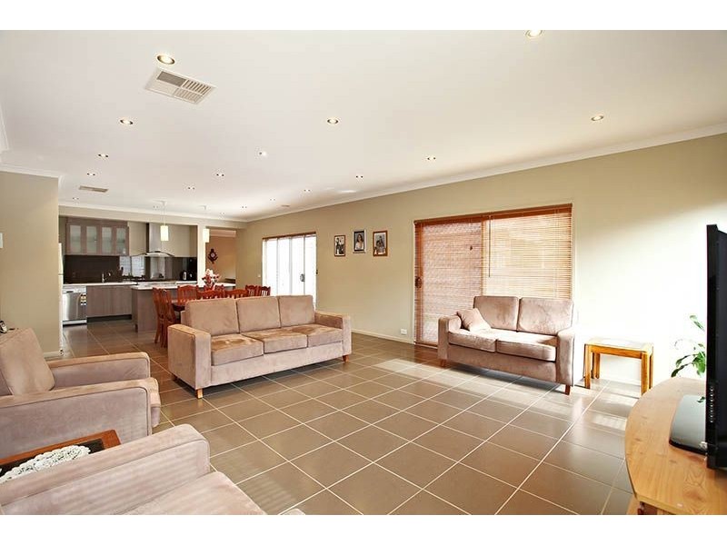 23 Kerford Court, South Morang VIC 3752