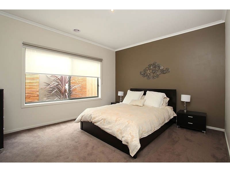 19 Starlight Gardens, Epping VIC 3076