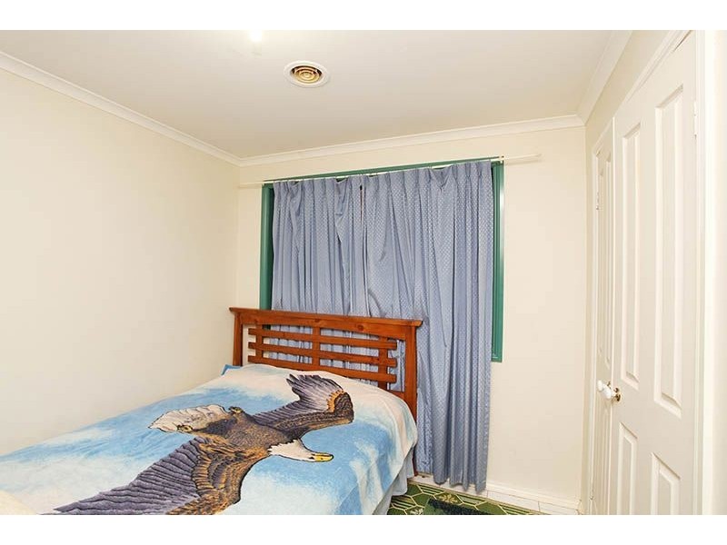 1/12 Carbon Crescent, Mill Park VIC 3082