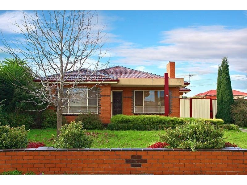 38 Mount View Road, Thomastown VIC 3074