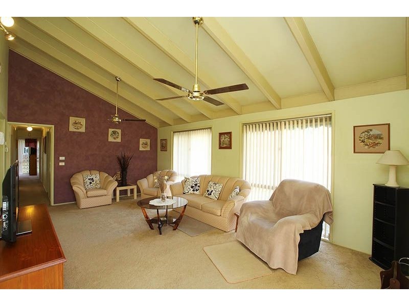 15 Sinclair Court, Wallan VIC 3756