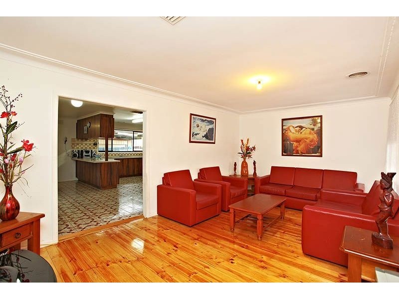 24 Larch Street, Thomastown VIC 3074