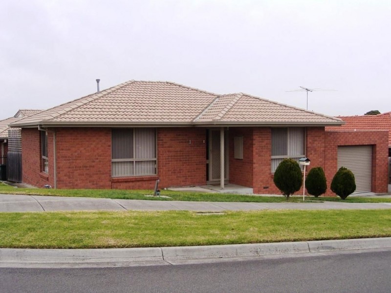 1 Patmore Court, Mill Park VIC 3082