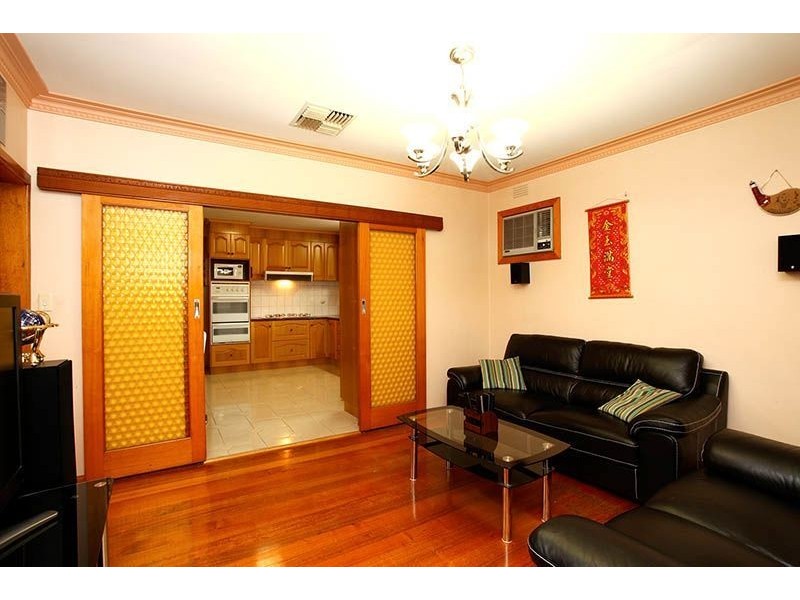 387 Edgars Road, Lalor VIC 3075