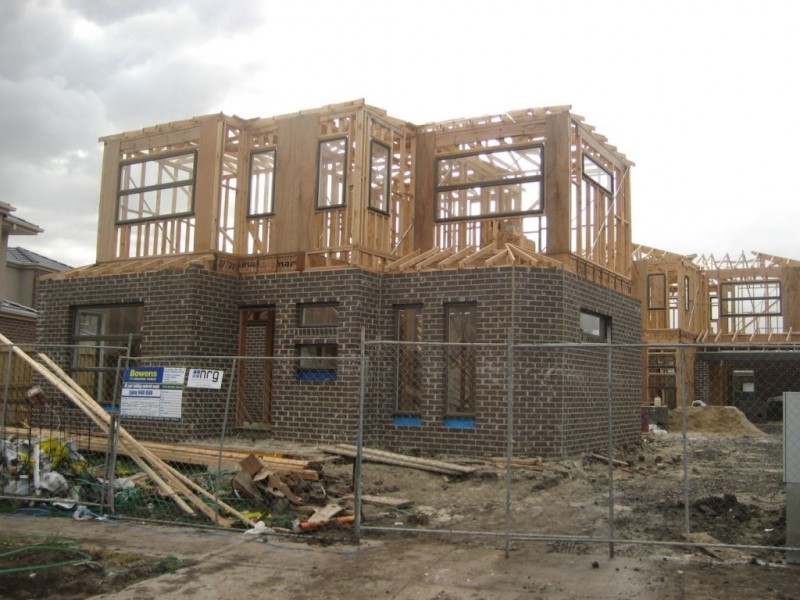 2/9 Kumara Circuit, South Morang VIC 3752