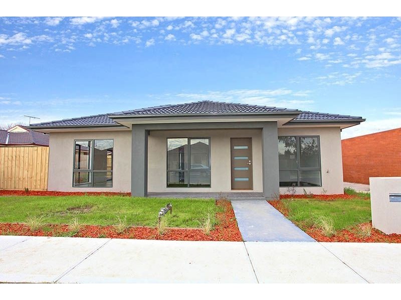 1/2 Currajong Street, Thomastown VIC 3074