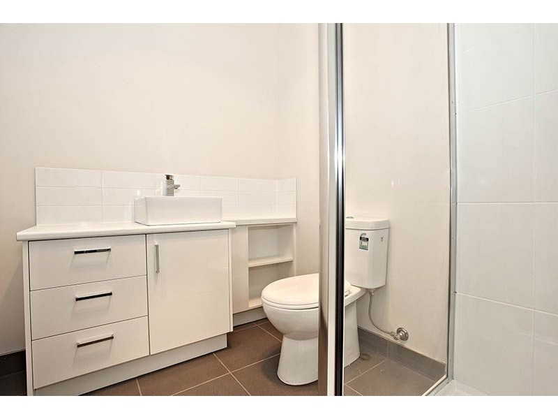3/2 Currajong Street, Thomastown VIC 3074