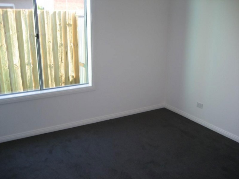 1/2 Hamilton Court, Lalor VIC 3075