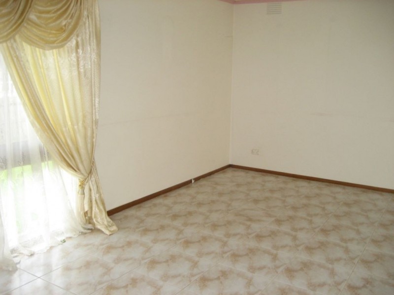 29 Wodonga Crescent, Thomastown VIC 3074