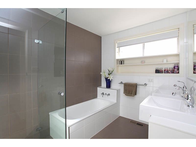 56 Oxford Drive, Thomastown VIC 3074