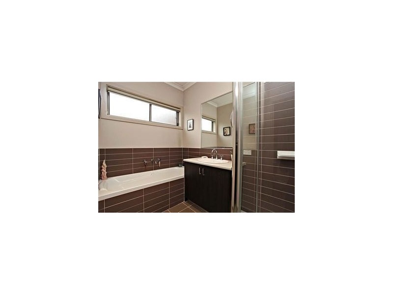 5 Cabarita Crescent, South Morang VIC 3752