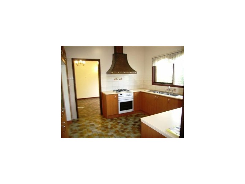 1 Aden Court, Thomastown VIC 3074