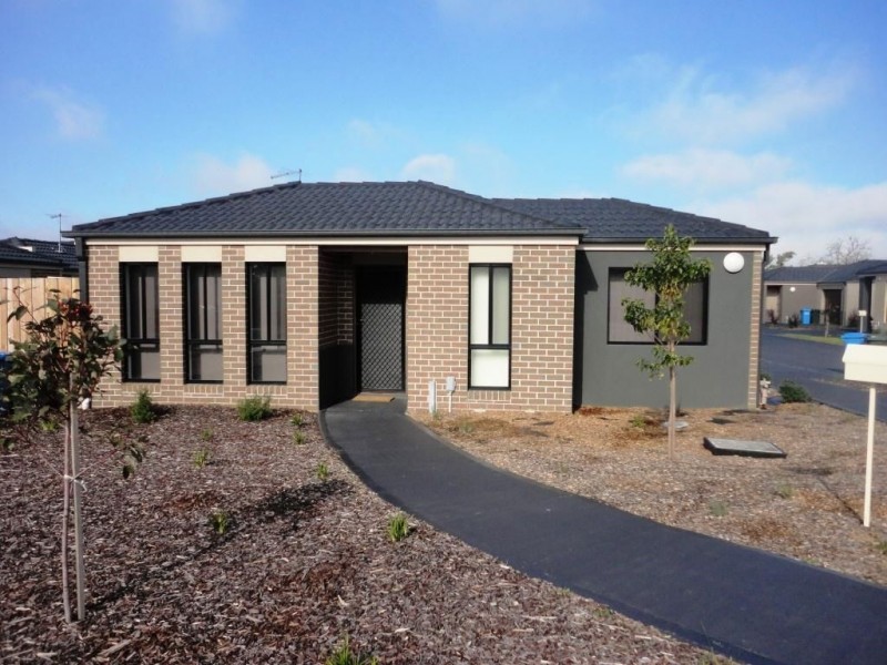 16/12 Kirkland Court, Epping VIC 3076