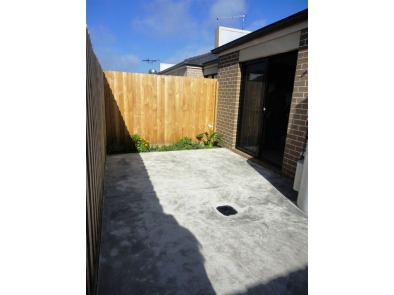 16/12 Kirkland Court, Epping VIC 3076