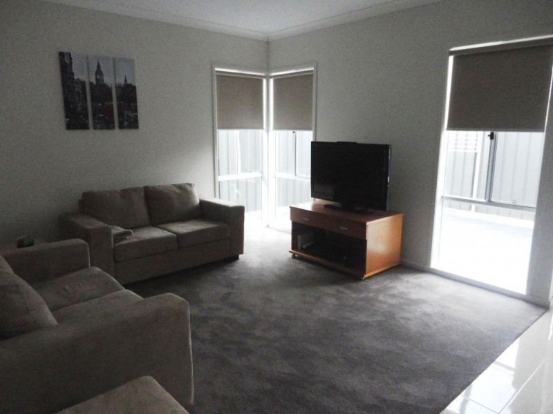 8 Gerald Street, Craigieburn VIC 3064