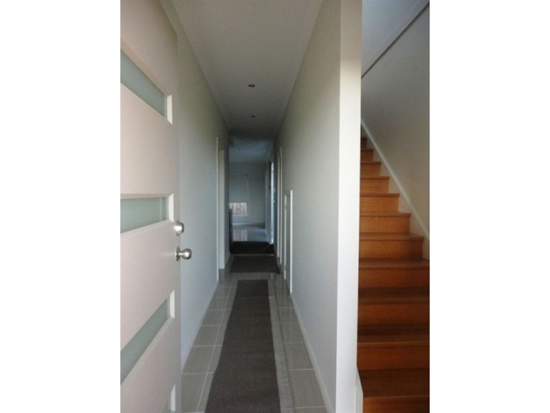 11 Mecklenburg Close, Epping VIC 3076