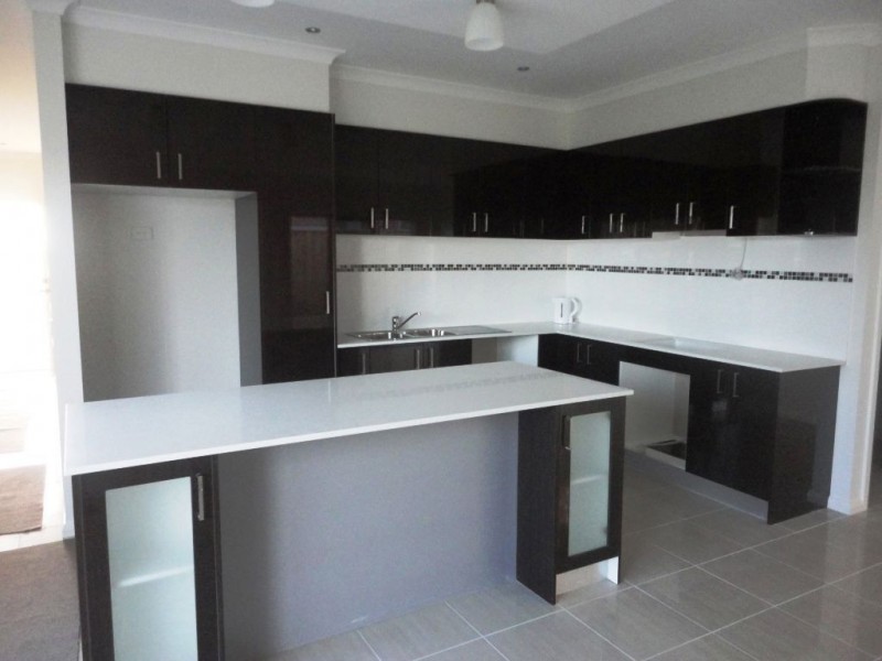 11 Mecklenburg Close, Epping VIC 3076