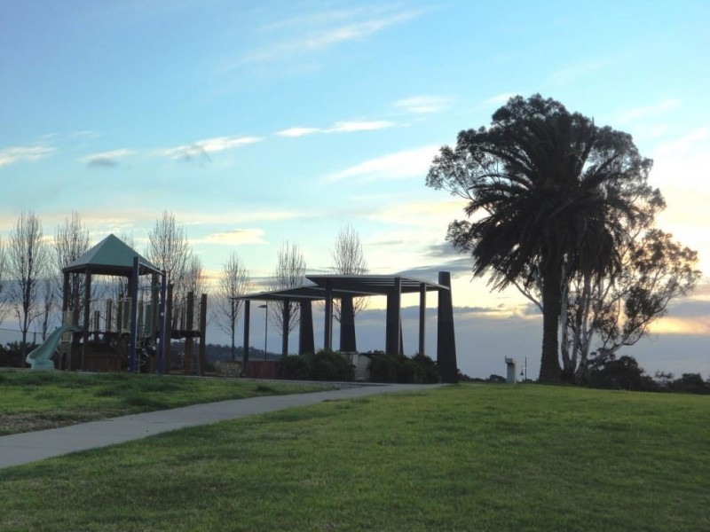 12 Sandover Street, Doreen VIC 3754