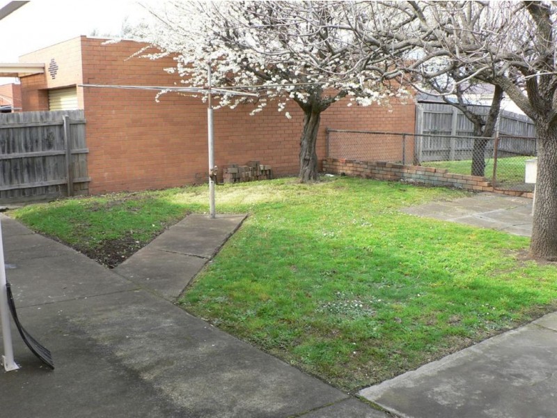 77 Messmate Street, Lalor VIC 3075