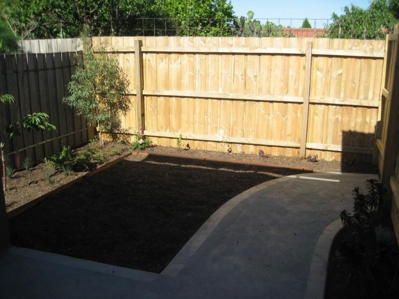 2/2 Hamilton Court, Lalor VIC 3075