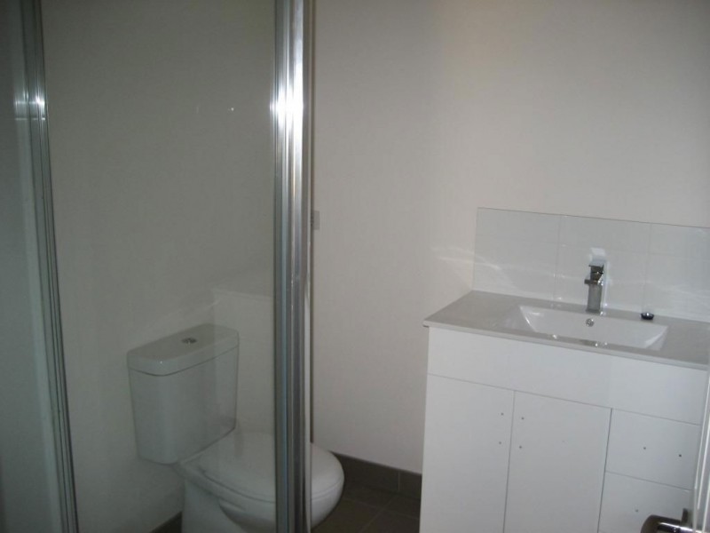 2/2 Hamilton Court, Lalor VIC 3075