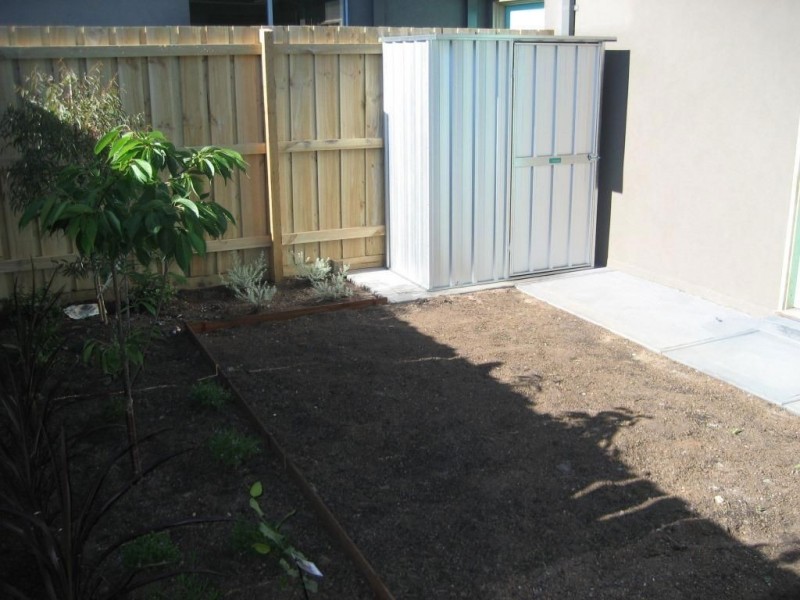 3/2 Hamilton Court, Lalor VIC 3075