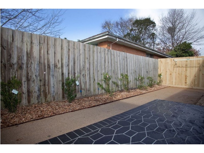 2/58-60 Memorial Avenue, Epping VIC 3076