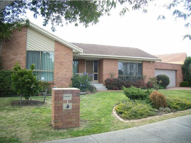 1 John Hunter Court, Mill Park VIC 3082