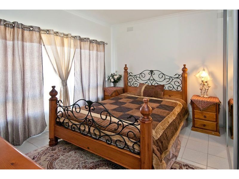 34 Messmate Street, Lalor VIC 3075