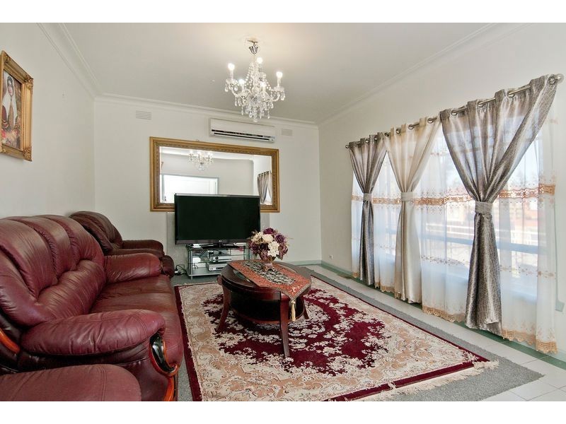 34 Messmate Street, Lalor VIC 3075