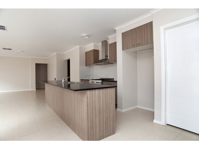 3 Tourmaline Drive, Epping VIC 3076