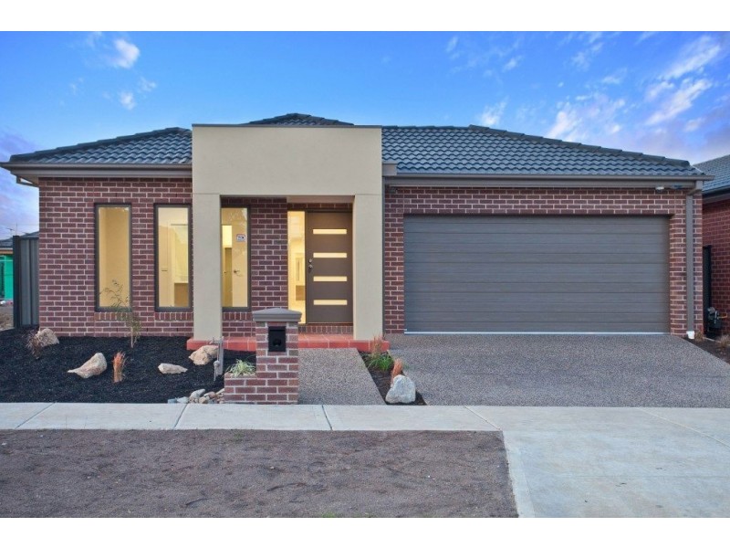 10 Waterwheel Grove, Mernda VIC 3754