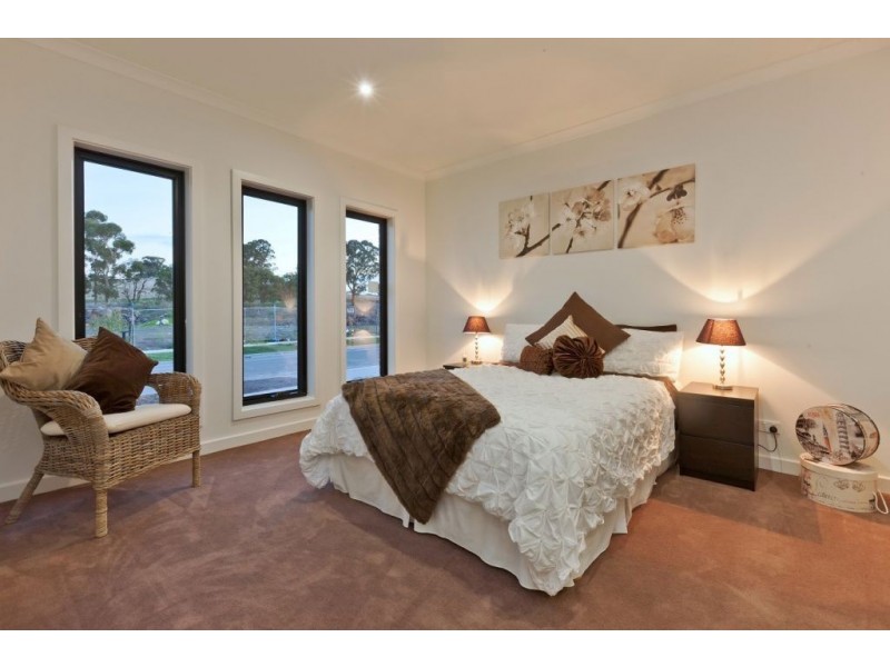 10 Waterwheel Grove, Mernda VIC 3754