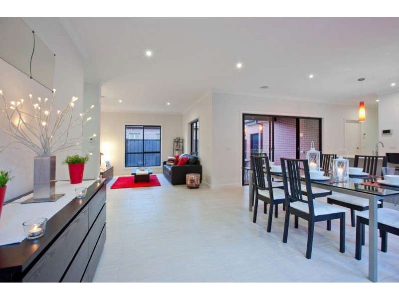 10 Waterwheel Grove, Mernda VIC 3754