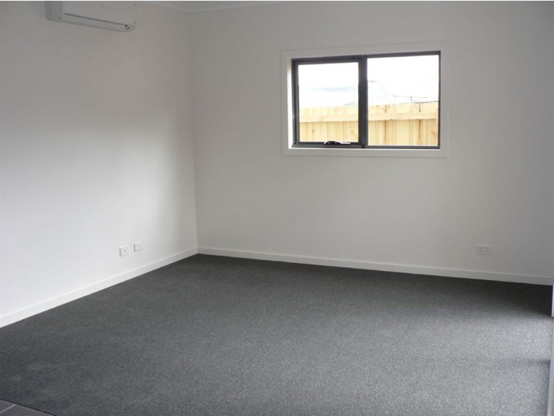 2/27 Westall Street, Thomastown VIC 3074