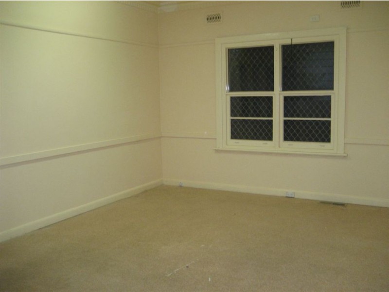 131 Watsonia Road, Watsonia VIC 3087