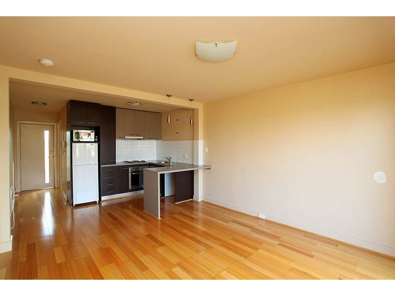 16/383 Gilbert Road, Preston VIC 3072