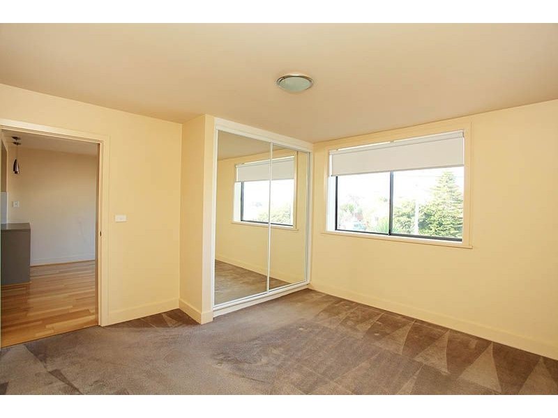 16/383 Gilbert Road, Preston VIC 3072