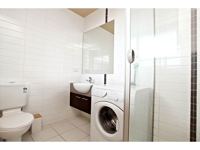 16/383 Gilbert Road, Preston VIC 3072