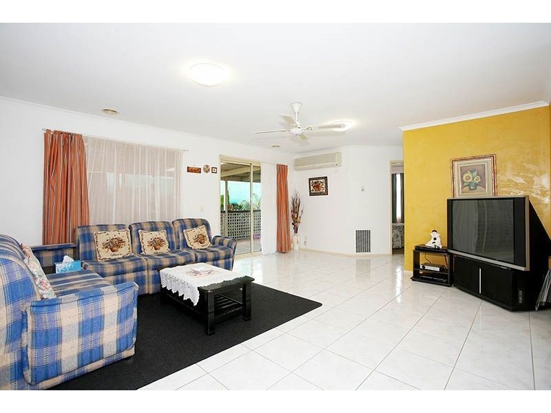 16 Murchison Way, Thomastown VIC 3074