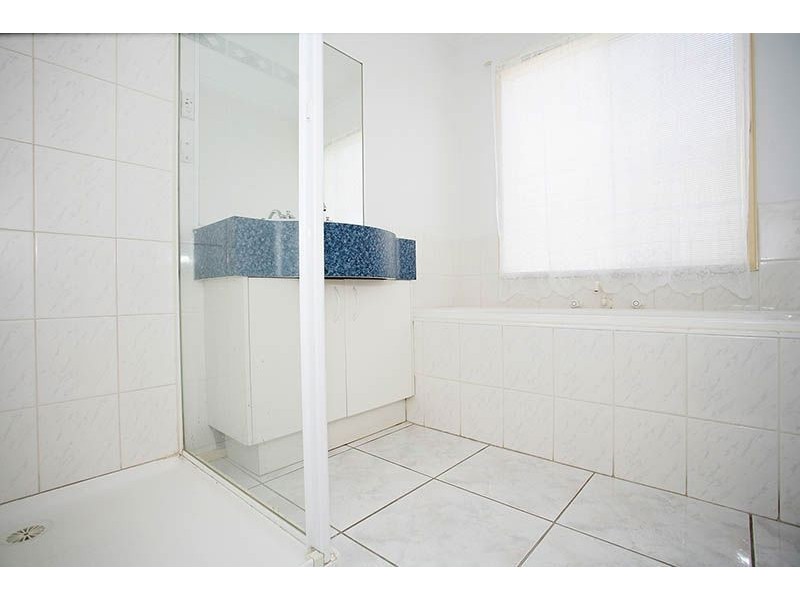 16 Murchison Way, Thomastown VIC 3074