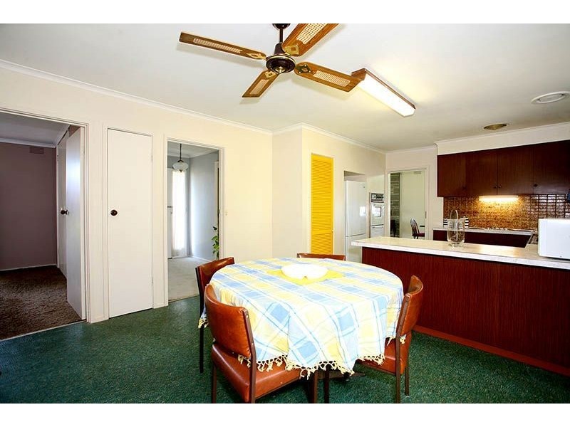 8 Bunting Court, Lalor VIC 3075