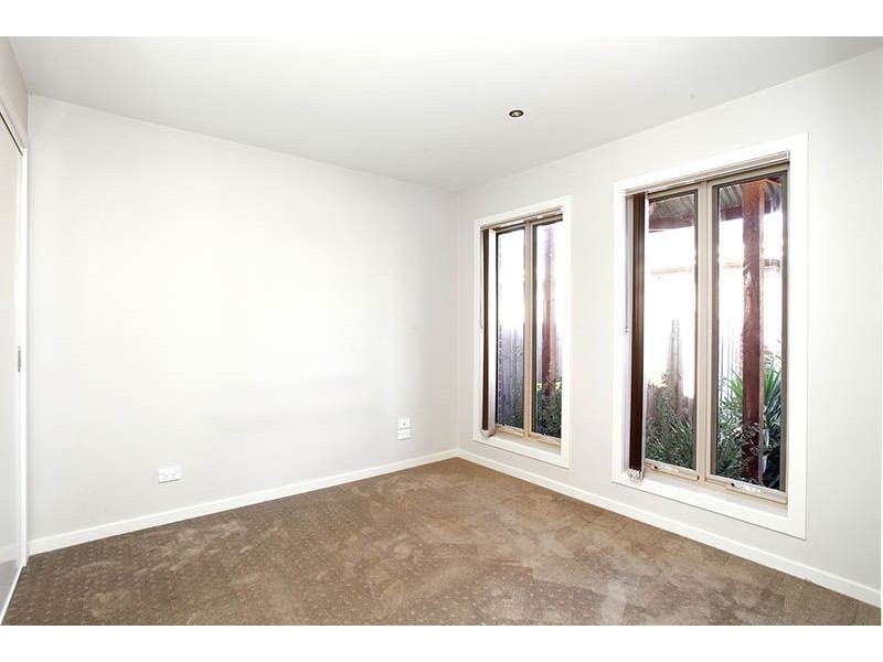 6/34 McComas Street, Reservoir VIC 3073