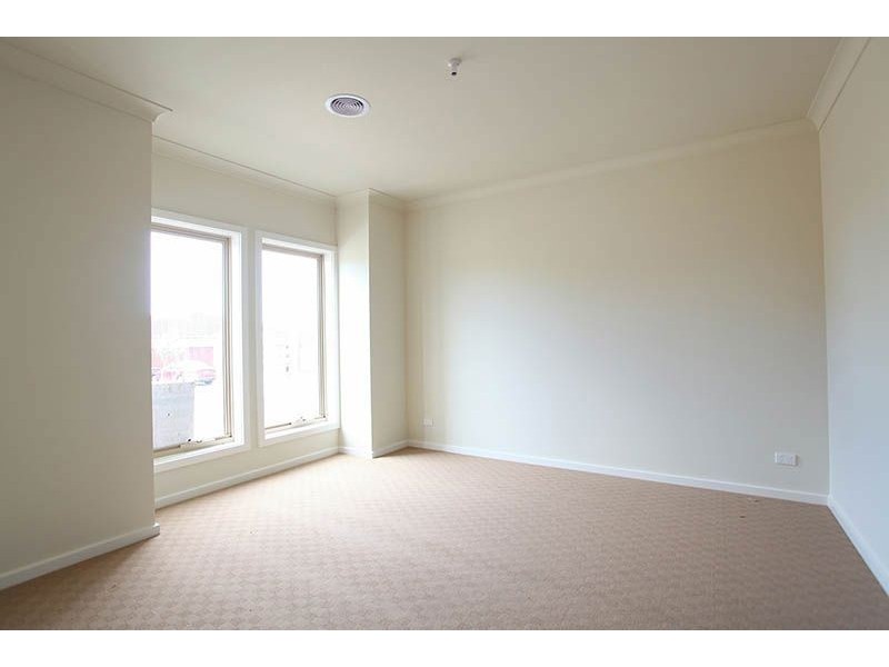 15 bluehill way, Epping VIC 3076