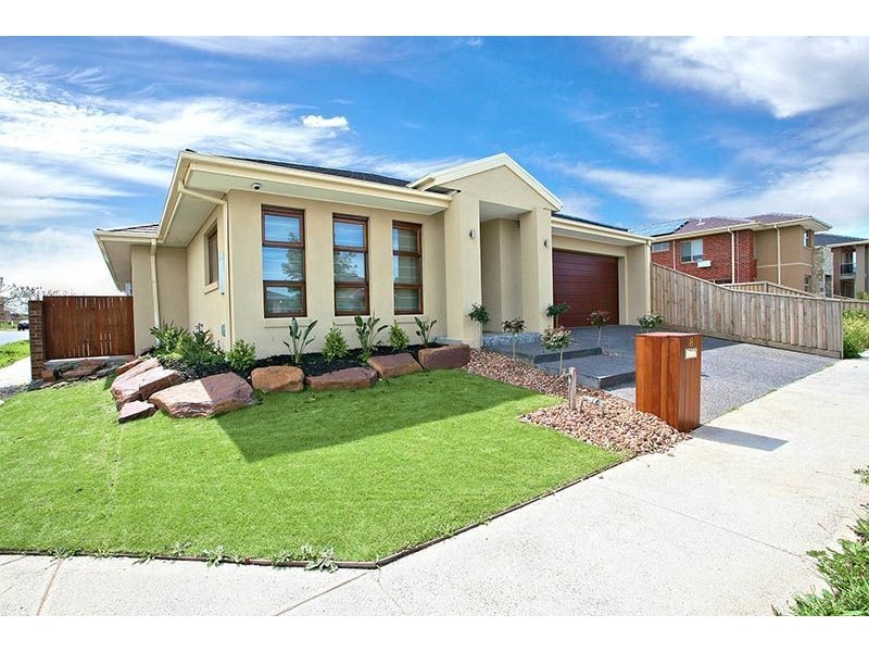 8 Ardenal Crescent, Lalor VIC 3075
