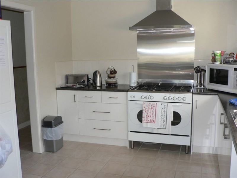 3 Almond Court, Thomastown VIC 3074