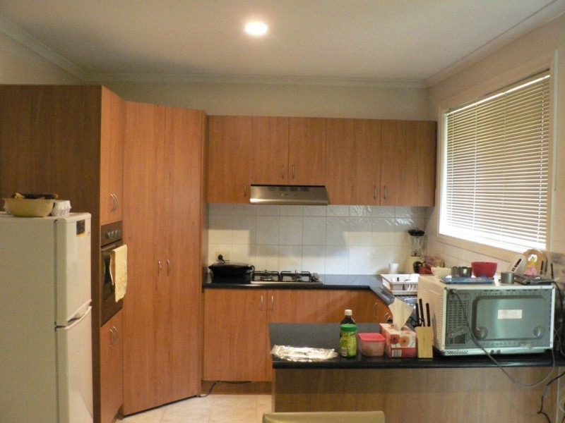 2/10 McLeod Street, Thomastown VIC 3074