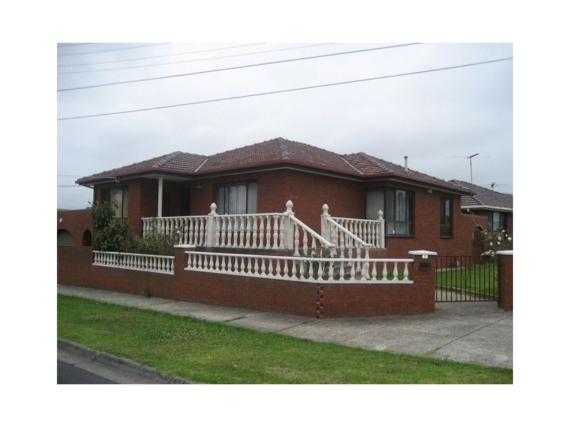 38 Bendigo Crescent, Thomastown VIC 3074